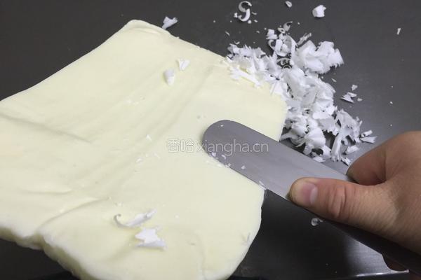 圣女果巧克力蛋糕的做法图解3