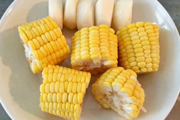 马蹄玉米骨头汤的做法图解4