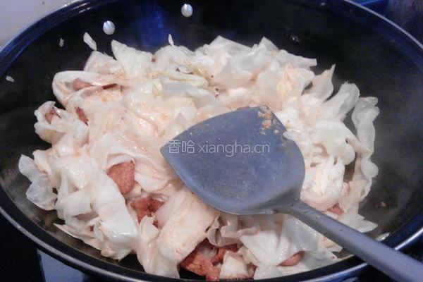 卷心菜炖粉条的做法图解3