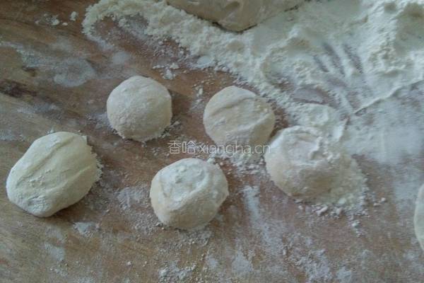 泡菜猪肉馅烧麦的做法图解3
