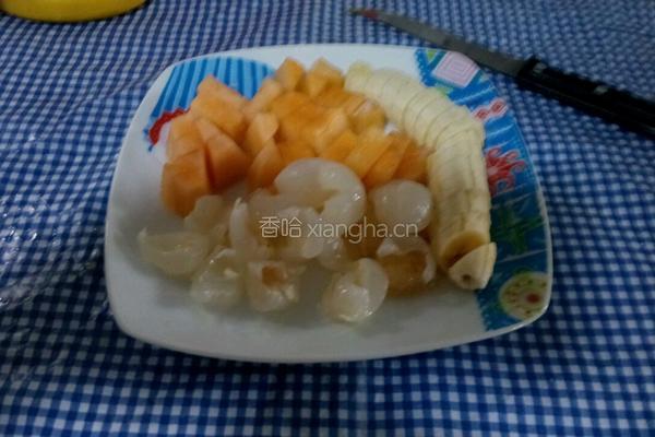 水果拌酸奶的做法图解2