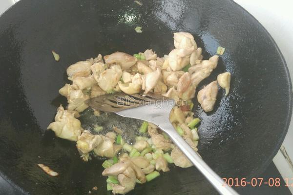 黄焖鸡米饭的做法图解5