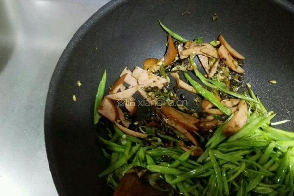 豆豉香肠炒豆角的做法图解6