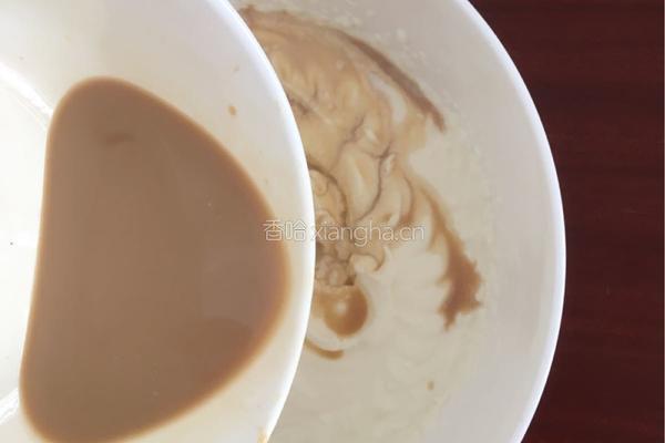 小老虎食谱-奥利奥拿铁冰激凌的做法图解6