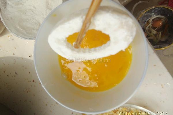 白萝卜鲜虾戏彩球的做法图解9