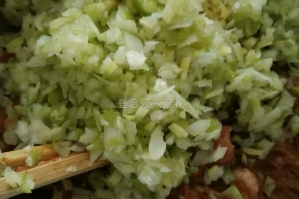 猪肉卷心菜包子的做法图解8