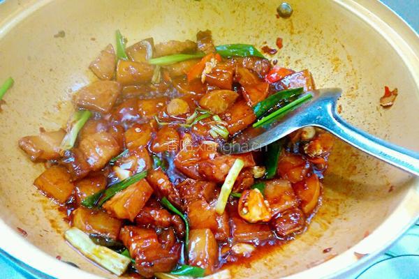 红烧肉烧白萝卜的做法图解17
