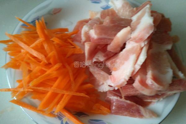 五花肉炒豆角的做法图解2