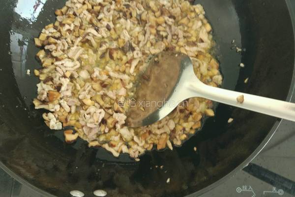 香菇猪肉糯米烧麦的做法图解7