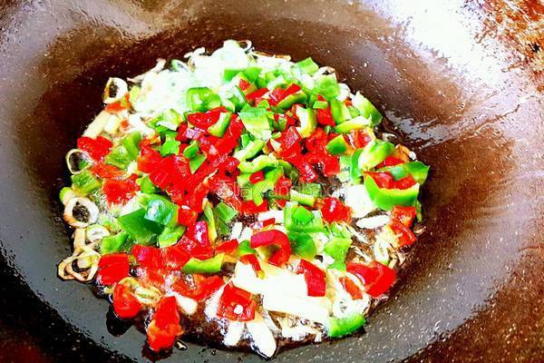 青豆炒虾仁的做法图解8
