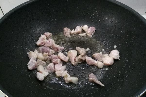  丝瓜彩椒炒肉的做法图解3
