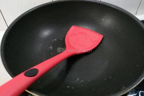 丝瓜彩椒炒肉的做法图解2