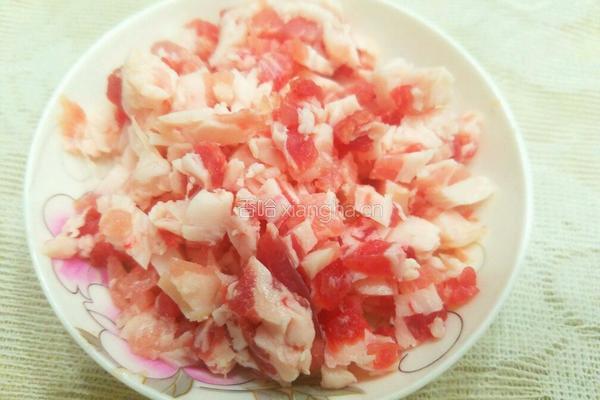 彩椒毛豆炒肉末的做法图解1