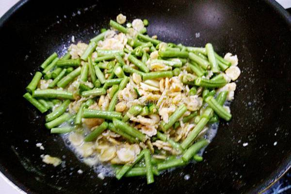 豆钱炒豆角的做法图解7