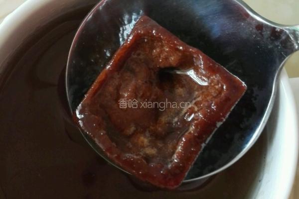 金边玫瑰黑糖姜茶的做法图解3