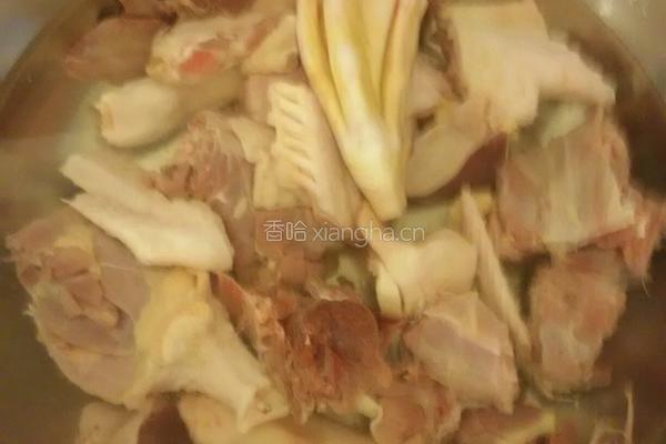 茶树菇鸭汤的做法图解1