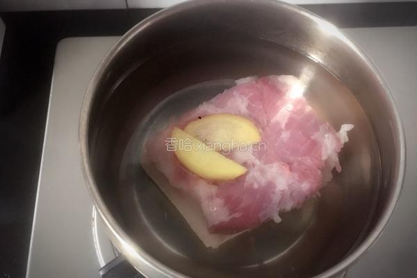 青蒜回锅肉的做法图解3