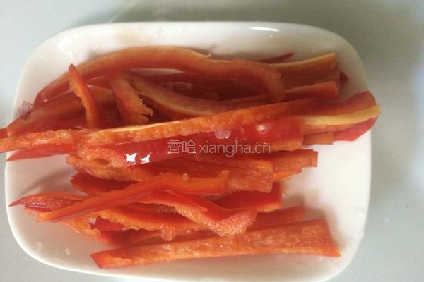 芹菜炒绿豆芽的做法图解4