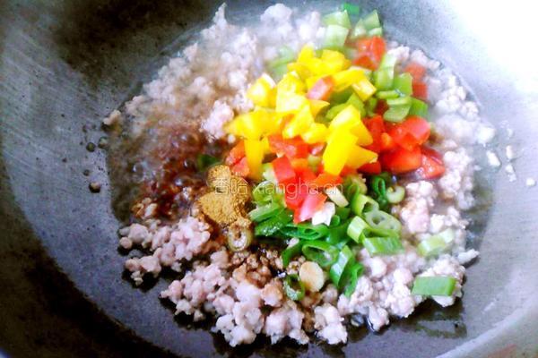 彩椒肉末浇嫩蛋的做法图解9