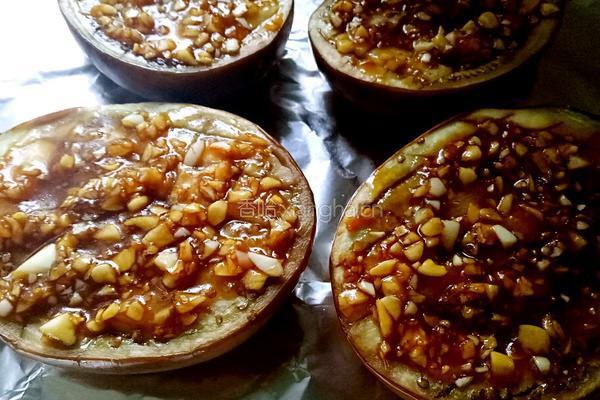 蒜蓉烤茄子的做法图解7