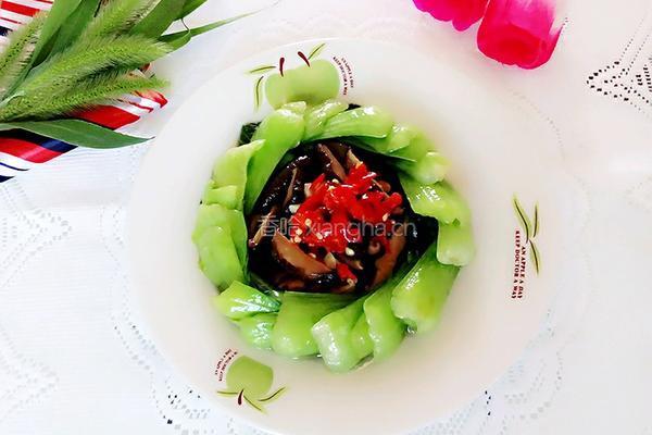 香菇炒白菜的做法图解6