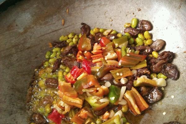 辣椒豆米炒鸡心的做法图解15