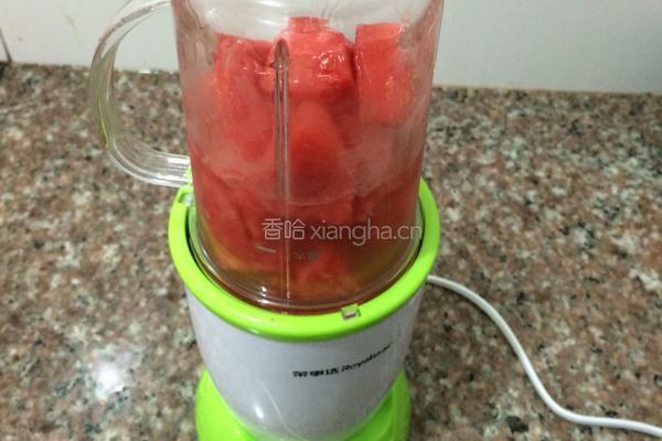 西瓜青柠饮的做法图解6