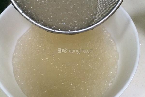 哈密瓜椰汁西米露的做法图解5