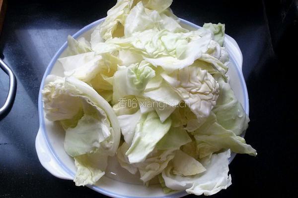 凉拌卷心菜的做法图解2