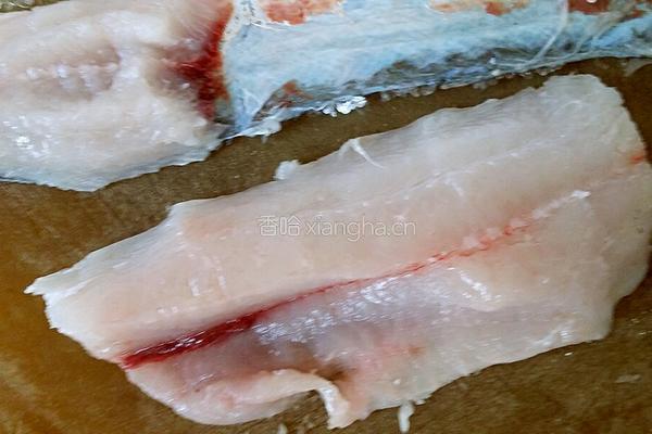 糖醋鱼片的做法图解2