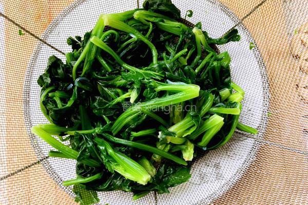 菠菜拌粉丝的做法图解3