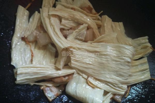 腐竹彩椒炒肉的做法图解6