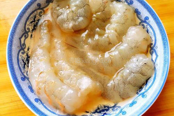 虾仁蛋炒饭的做法图解2