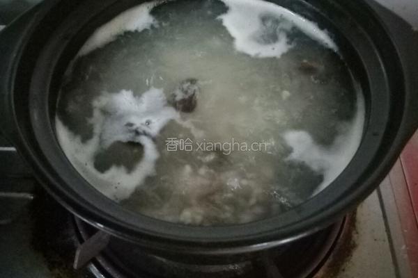 香菇排骨粥的做法图解5