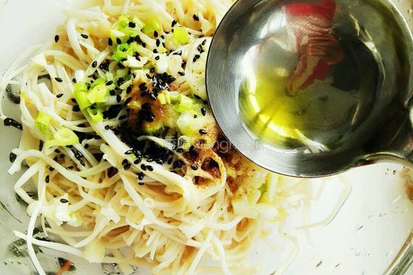 凉拌金针菇的做法图解6
