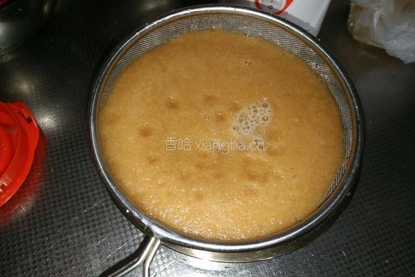 青苹果蜂蜜汁的做法图解4