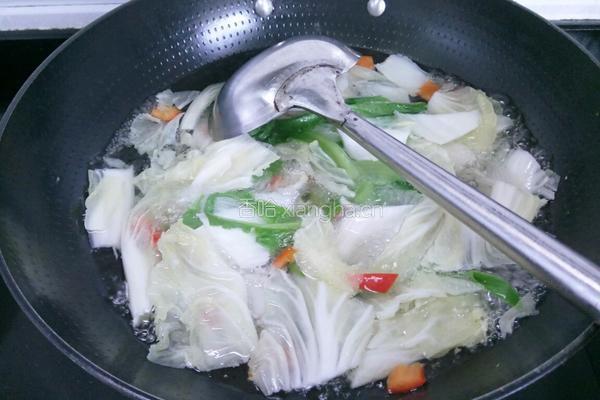 油淋时蔬的做法图解2