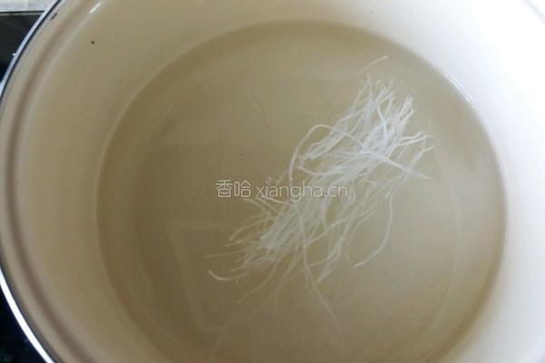 白萝卜丝丸子汤的做法图解3