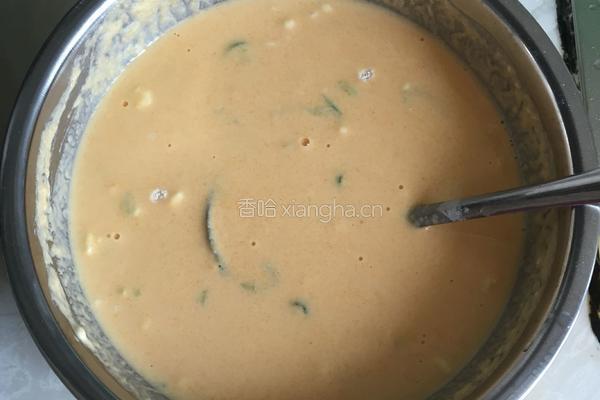 胡萝卜汁鸡蛋饼的做法图解2