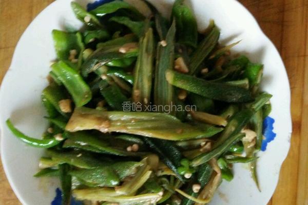 青椒炒秋葵的做法图解3
