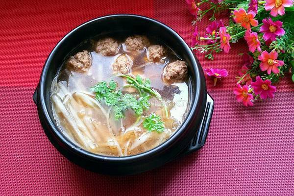 白萝卜丸子汤
