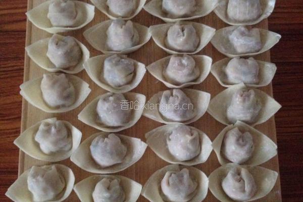 白菜猪肉饺子的做法图解6