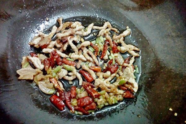 白萝卜炒肉丝的做法图解7