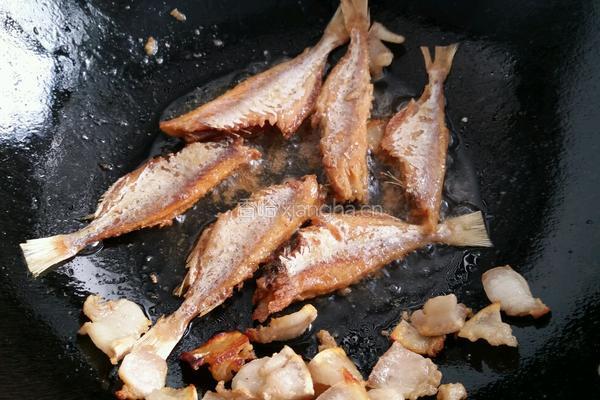 咸鱼焖茄子的做法图解4