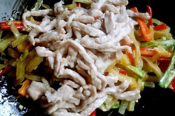 杭椒榨菜炒肉丝的做法图解12