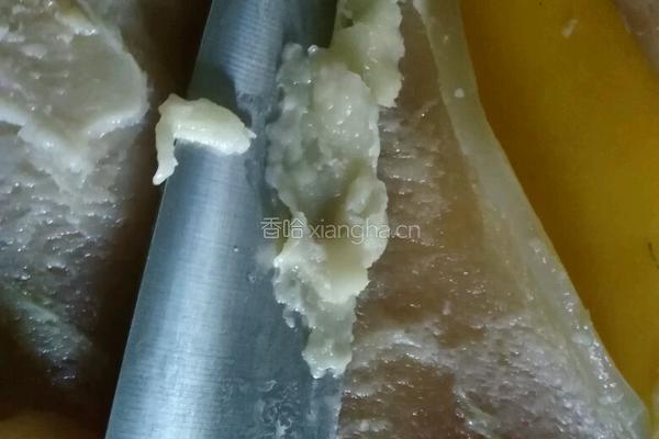 凉拌皮冻的做法图解2