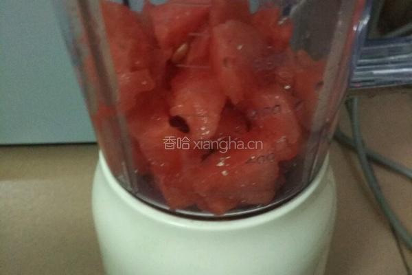 西瓜奶昔（蓝莓酸奶味）的做法图解3