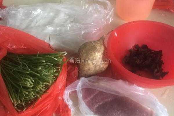 馅卷（卷粉）河粉的做法图解1