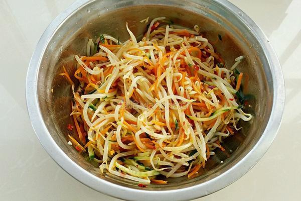 凉拌绿豆芽的做法图解10