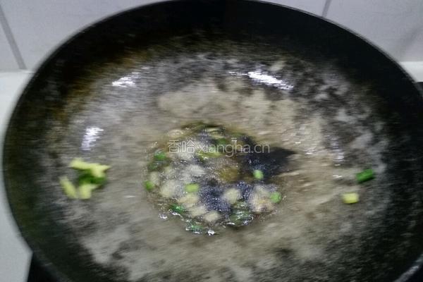 卷心菜炒馒头块的做法图解4